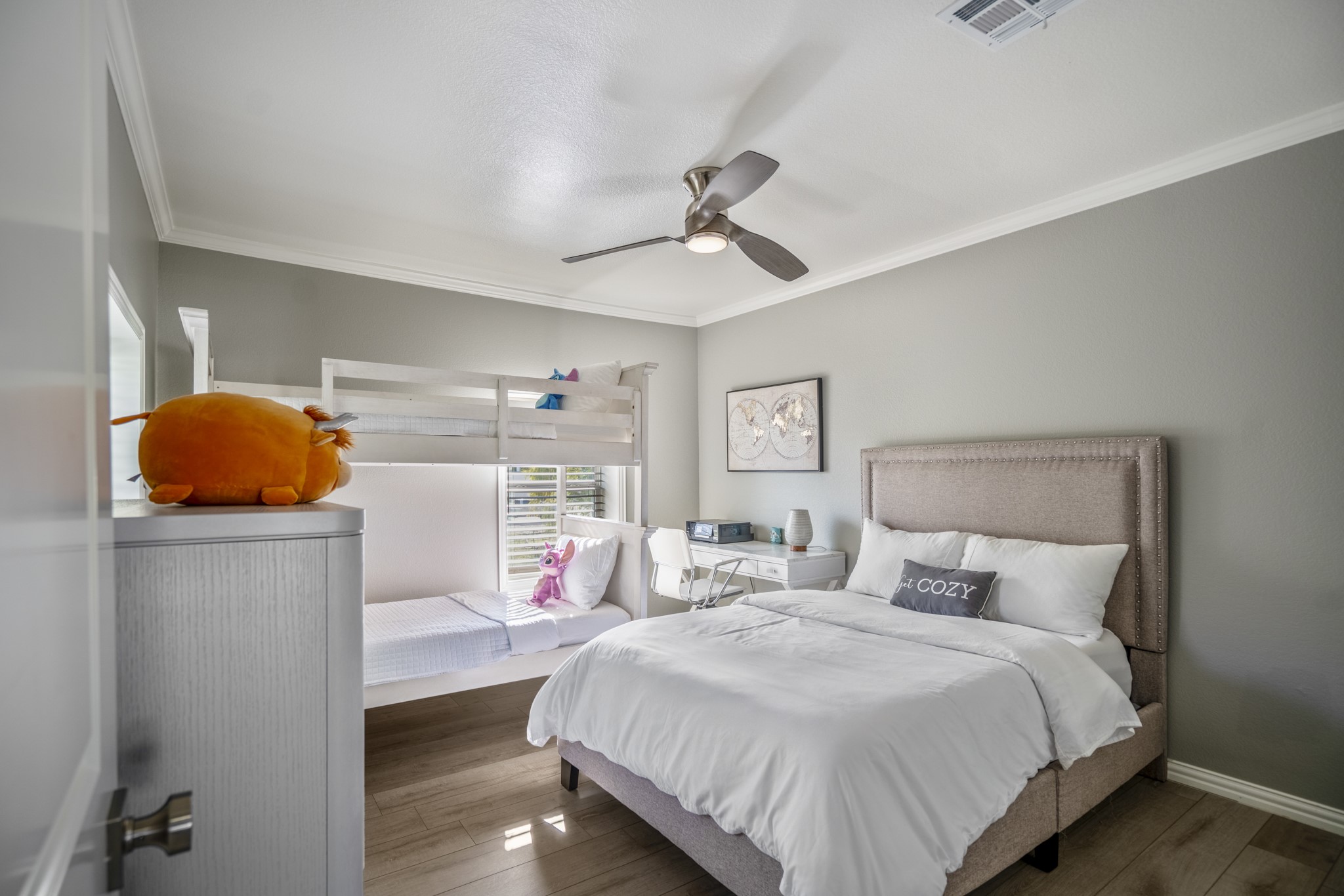 3207 Brownie Campbell Road Houston, TX 77086 - Photo 28 of 49 a bedroom with a bed and a lamp