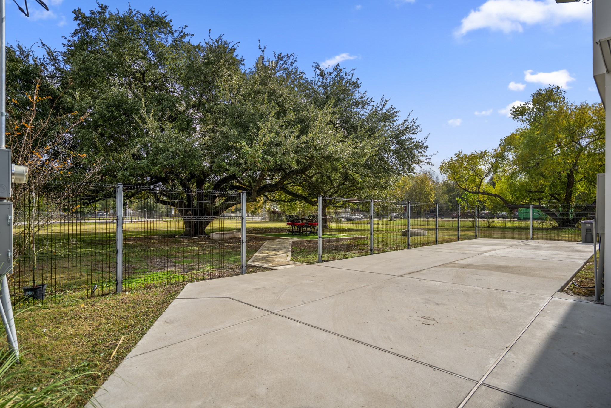 3207 Brownie Campbell Road Houston, TX 77086 - Photo 40 of 49 a view of a park with large trees