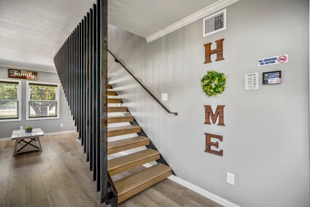 a view of entryway and workspace