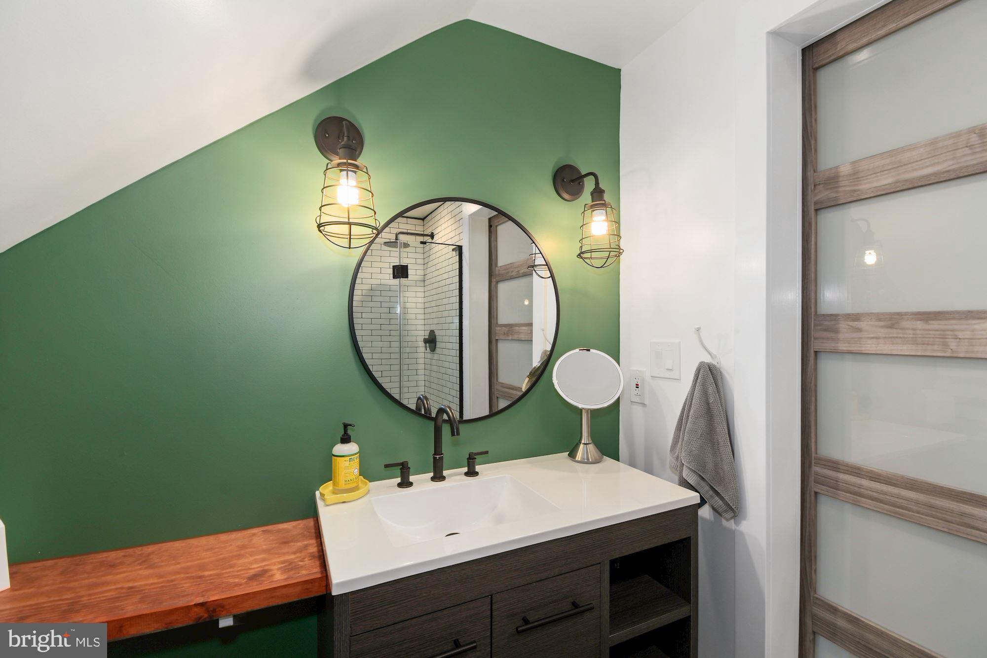 2819 Cameron Road Falls Church, VA 22042 - Photo 19 of 44 Gallery Image 19