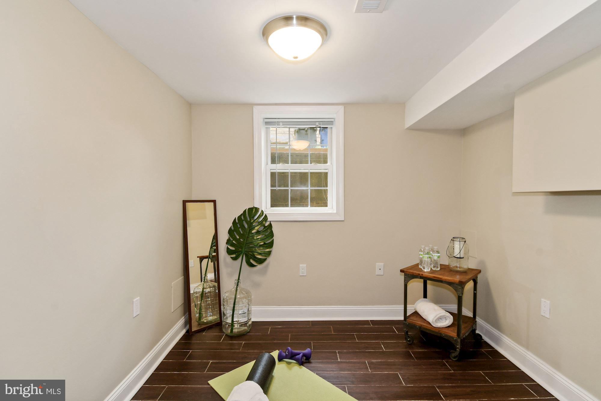2819 Cameron Road Falls Church, VA 22042 - Photo 9 of 44 Gallery Image 9