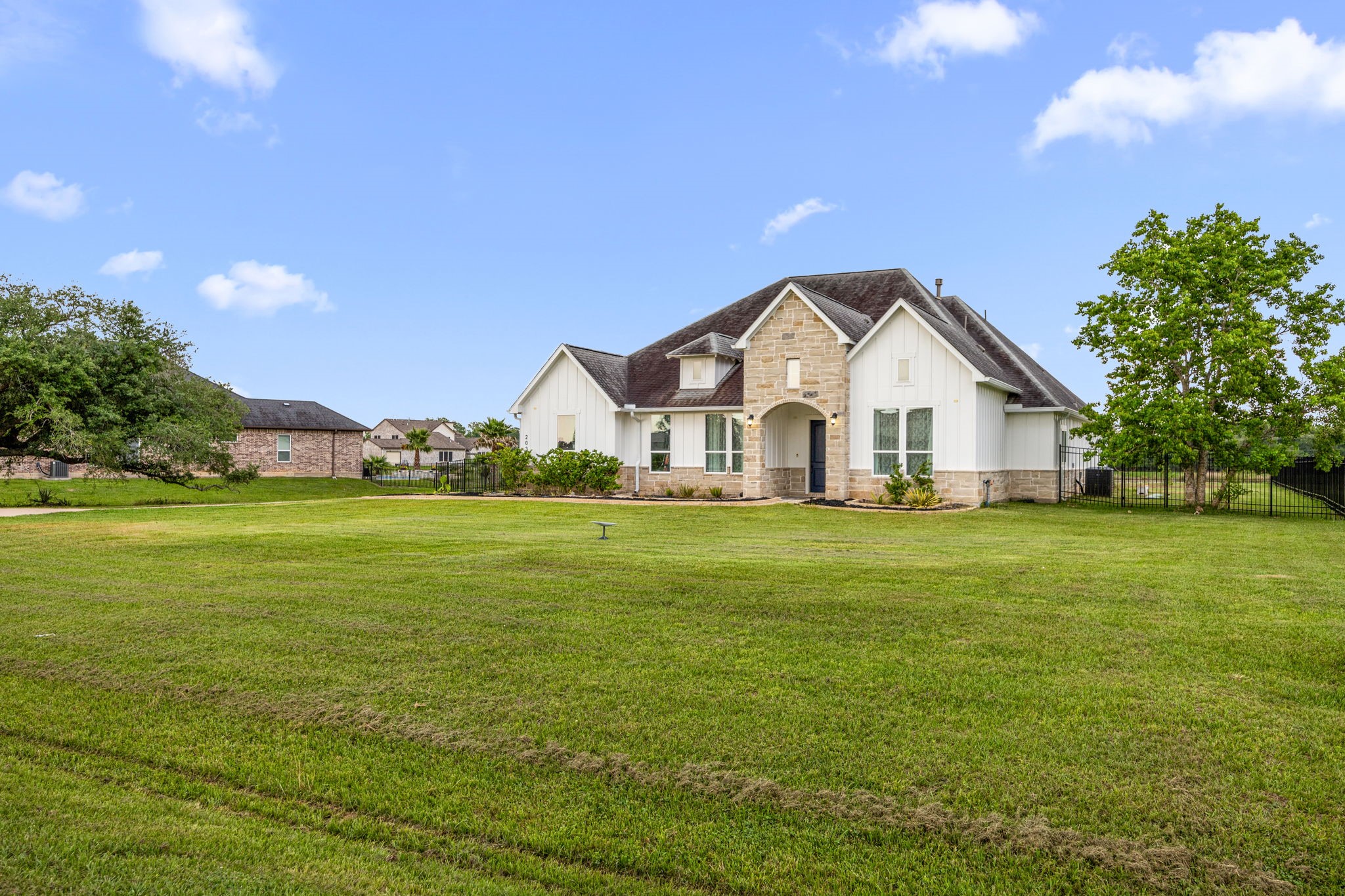 203 Cavalry Trail Drive Rosharon, TX 77583 - Photo 35 of 42