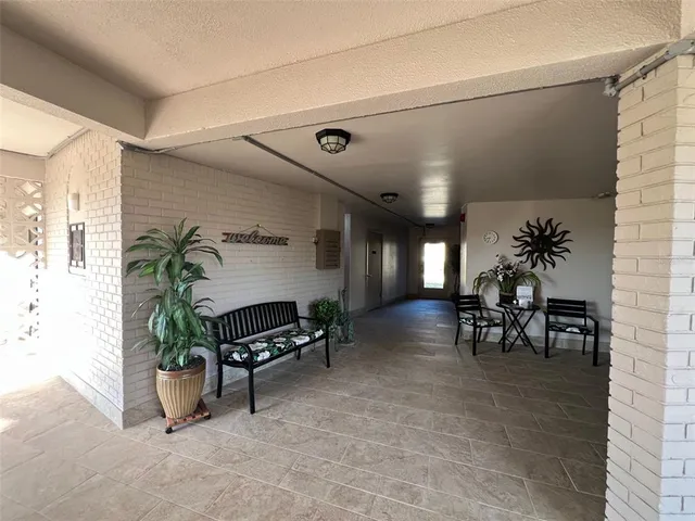 $174,000 | 7941 58th Avenue North, Unit 106, St. Petersburg, FL 33709