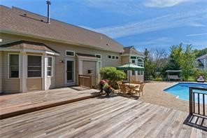 18 Quail Ridge Road Cranston, RI 02921 - Photo 37 of 45