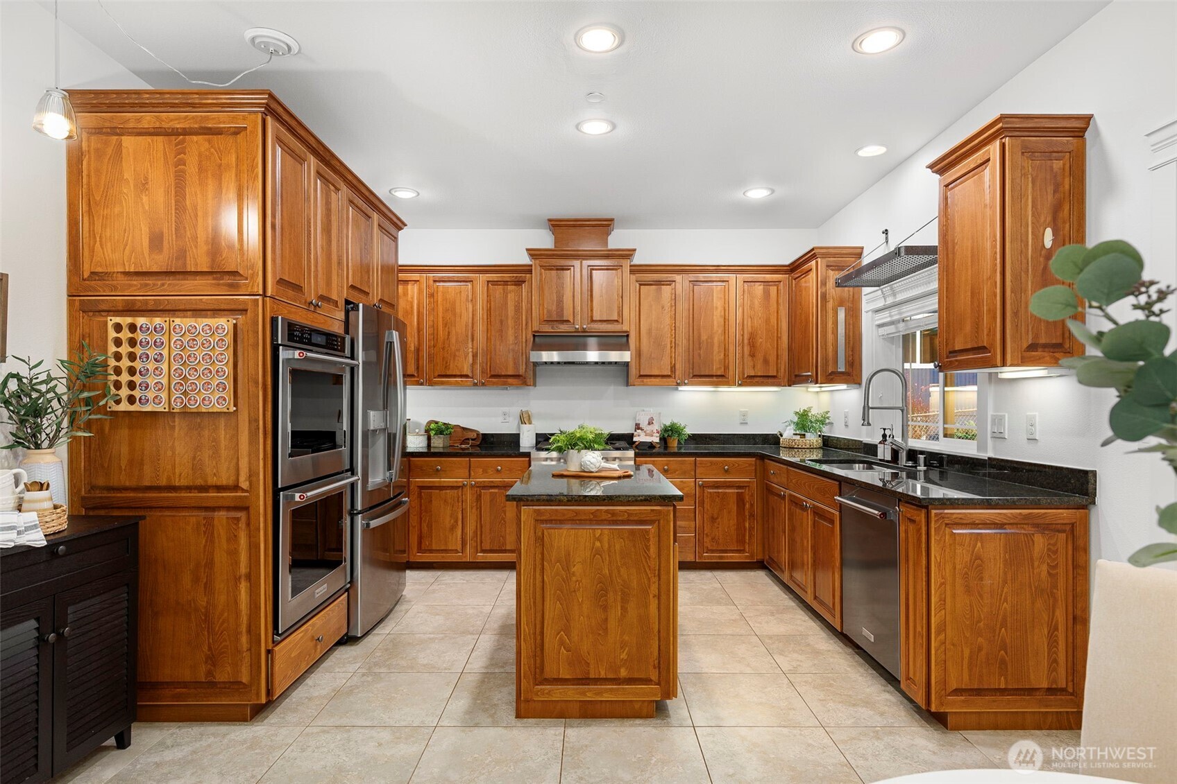 7655 Northeast 204th Place Kenmore, WA 98028 - Photo 11 of 40