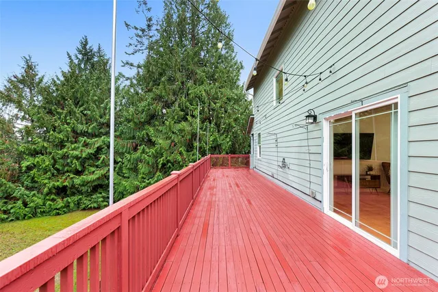 $1,400,000 | 7655 Northeast 204th Place, Kenmore, WA 98028