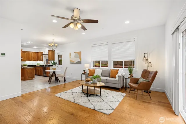 $1,400,000 | 7655 Northeast 204th Place, Kenmore, WA 98028