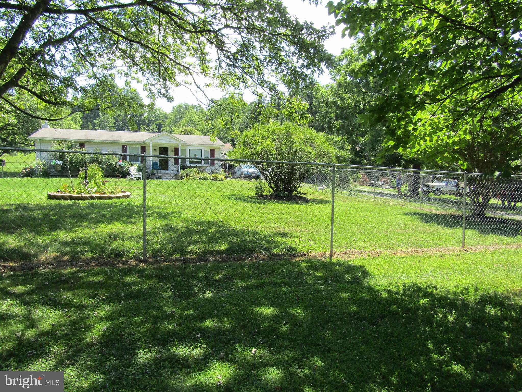 Classic Ranch Style Home on Awesome 2 Acre Lot!!