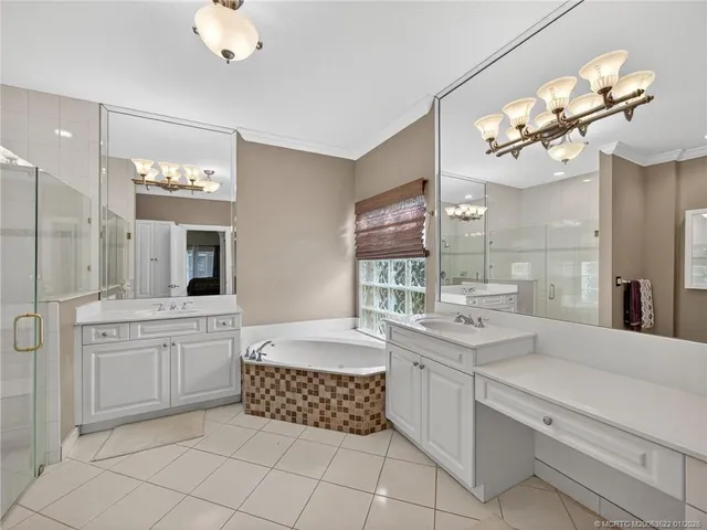 a sign that is on the side of the road