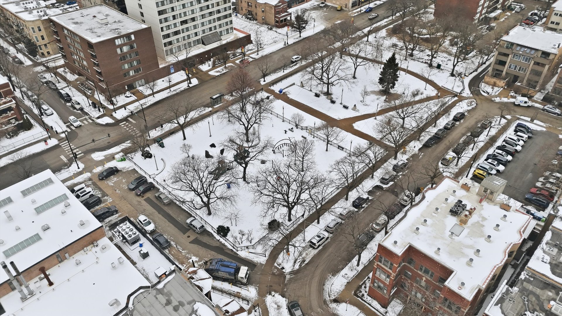 939 West Ainslie Street, Unit 2E Chicago, IL 60640 - Photo 44 of 47