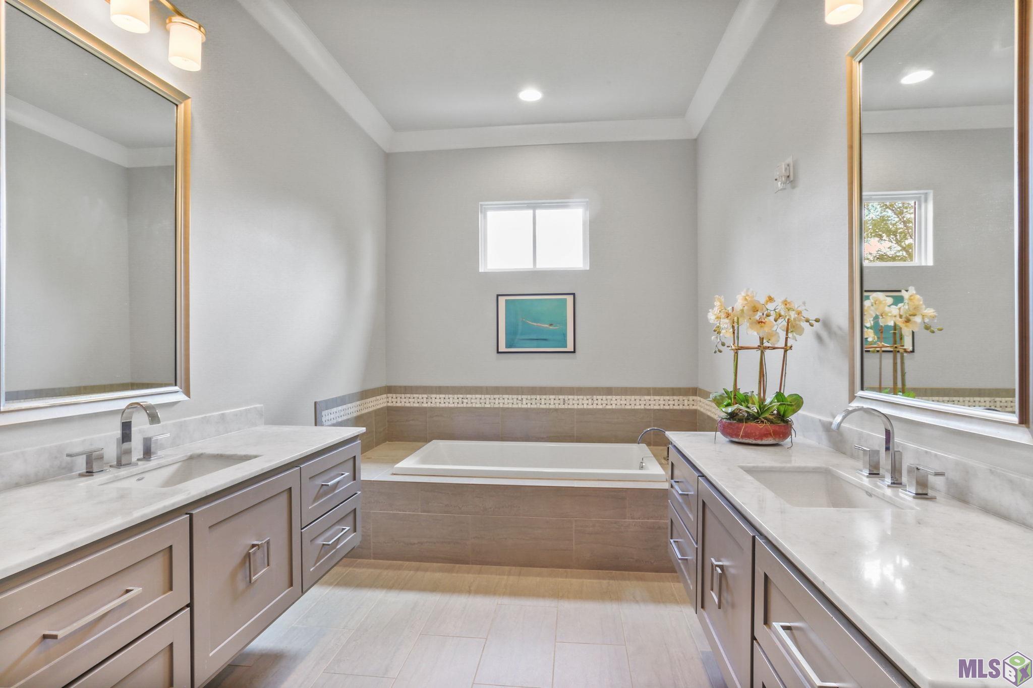 6374 Muir Street Baton Rouge, LA 70817 - Photo 6 of 20 Main Bathroom
