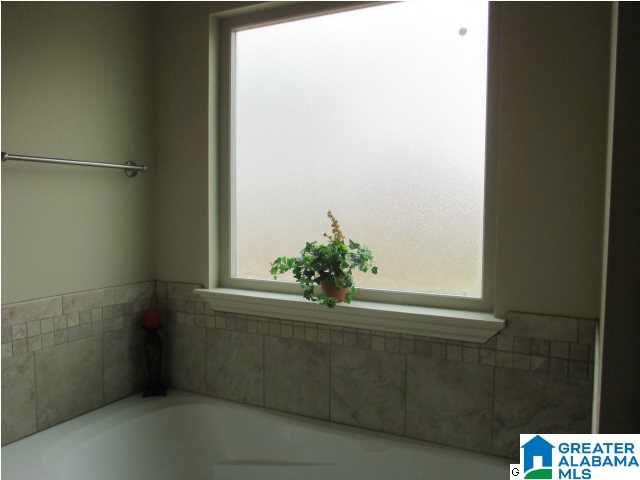 1869 Parc Ridge Circle Warrior, AL 35180 - Photo 12 of 23 Gallery Image 12