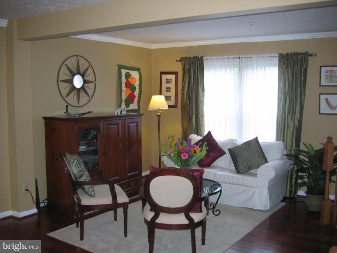 8624 Fire Rock Road Laurel, MD 20724 - Photo 9 of 30 Living Room