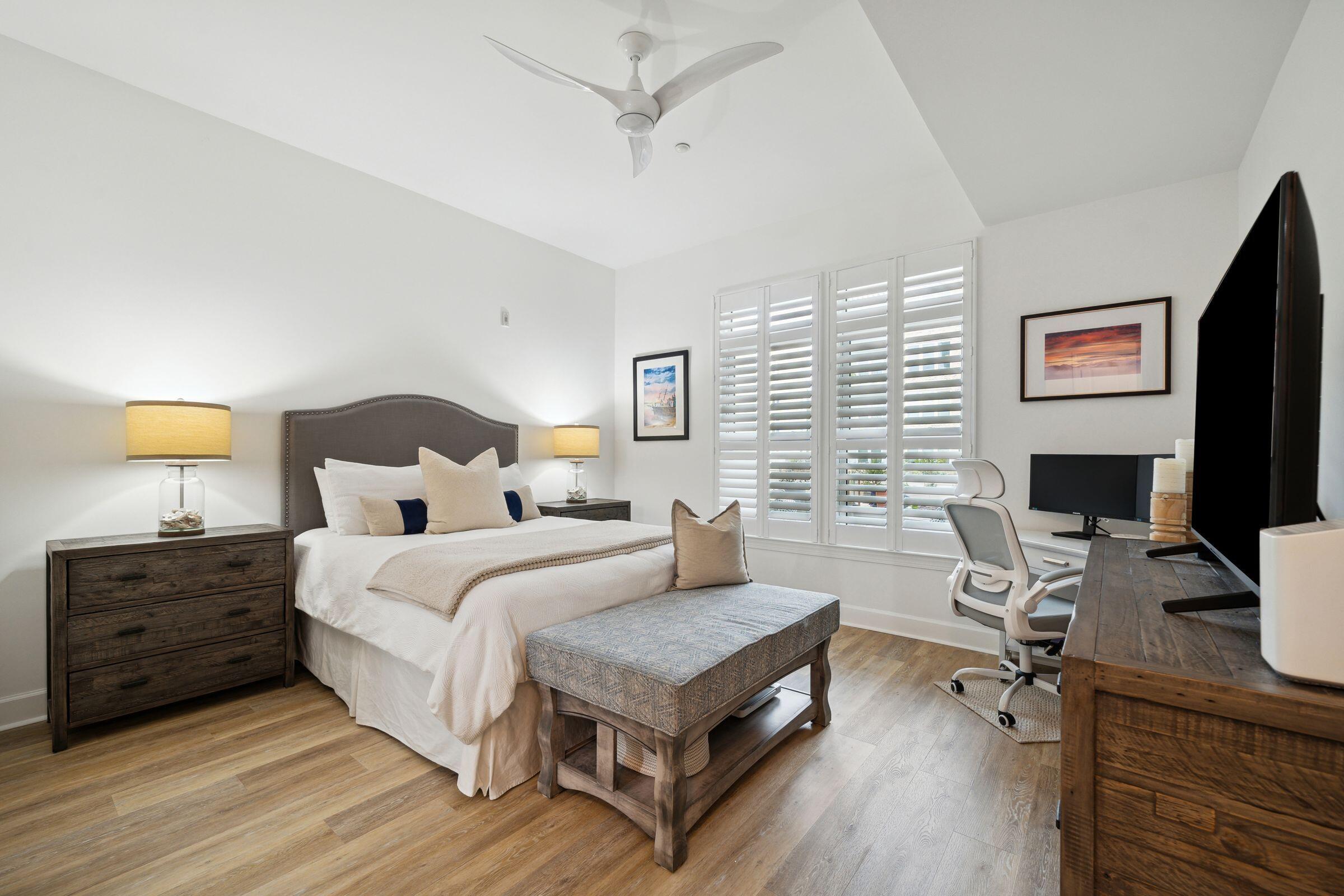 145 Pier View Street, Unit 114 Charleston, SC 29492 - Photo 22 of 41 23. Primary Bedroom