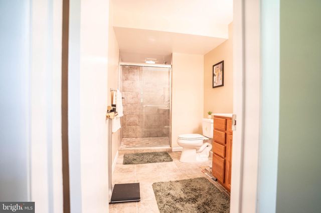 $855,000 | 1312 North Ivanhoe Street, Alexandria, VA 22304