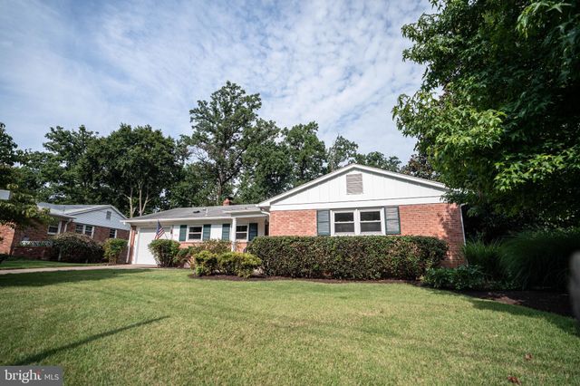 $855,000 | 1312 North Ivanhoe Street, Alexandria, VA 22304