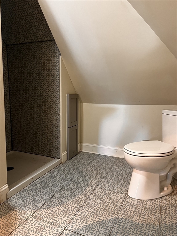 186 Buckingham Street Springfield, MA 01109 - Photo 26 of 33