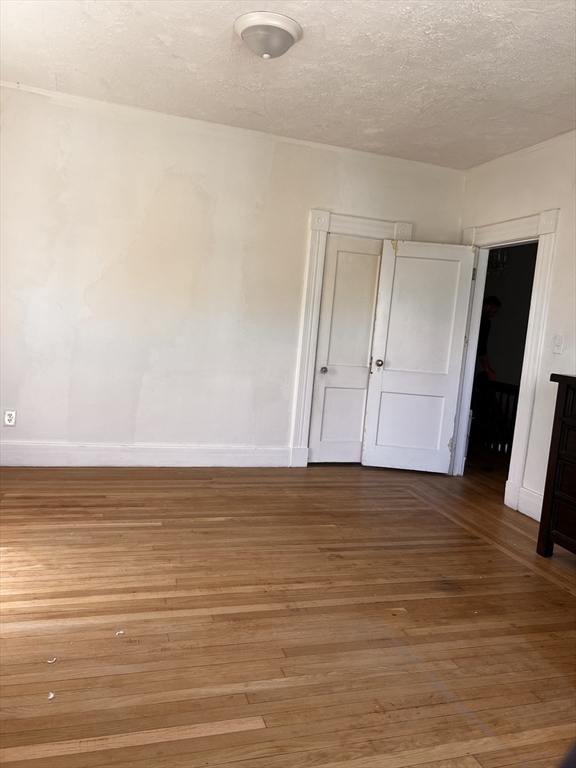 186 Buckingham Street Springfield, MA 01109 - Photo 28 of 33