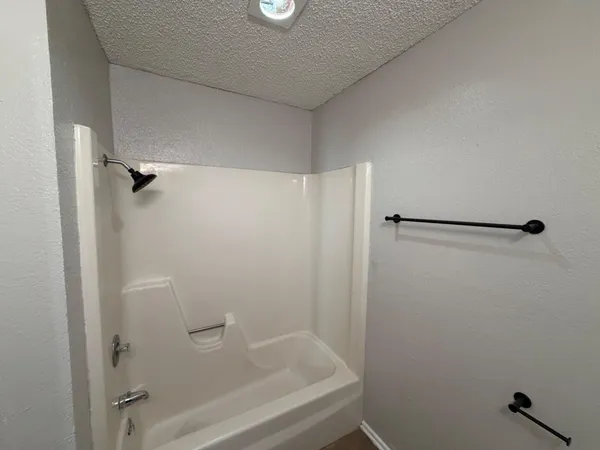 $1,000 | 9604 Elgin Avenue, Unit B, Lubbock, TX 79423