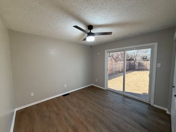 $1,000 | 9604 Elgin Avenue, Unit B, Lubbock, TX 79423