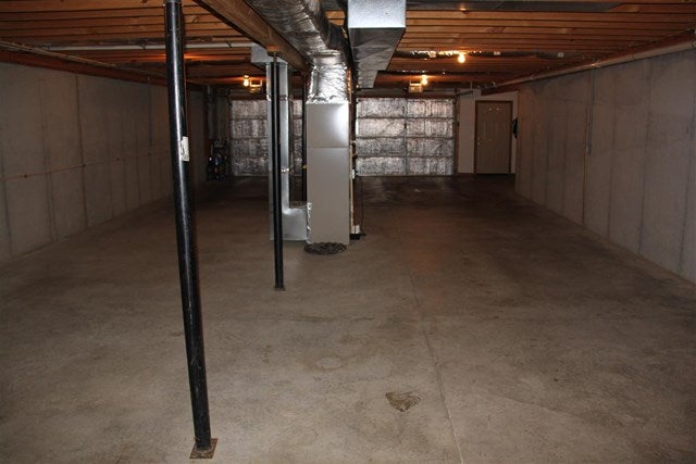 154 Bayles Road Glasgow, KY 42141 - Photo 14 of 34 Gallery Image 14