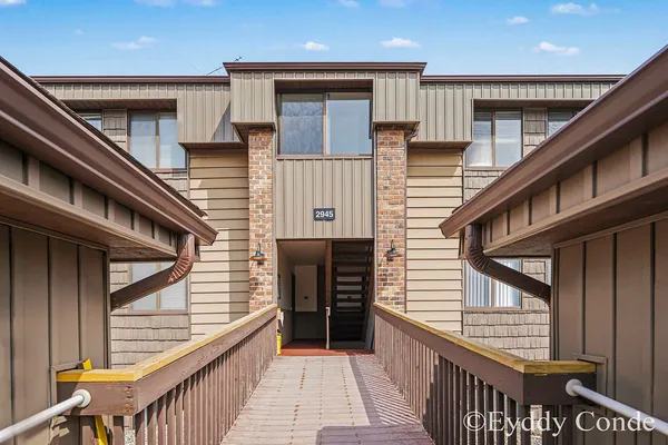 $209,900 | 2945 Byron Center Avenue Southwest, Unit E, Wyoming, MI 49519