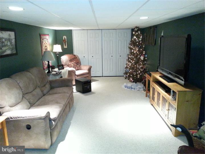 626 Rittenhouse Drive Reading, PA 19606 - Photo 16 of 25 Gallery Image 16