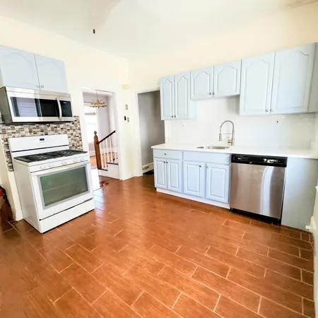 $3,800 | 28 Corona Street, Unit 2, Boston, MA 02124