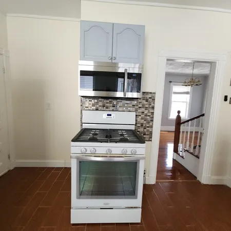 $3,800 | 28 Corona Street, Unit 2, Boston, MA 02124