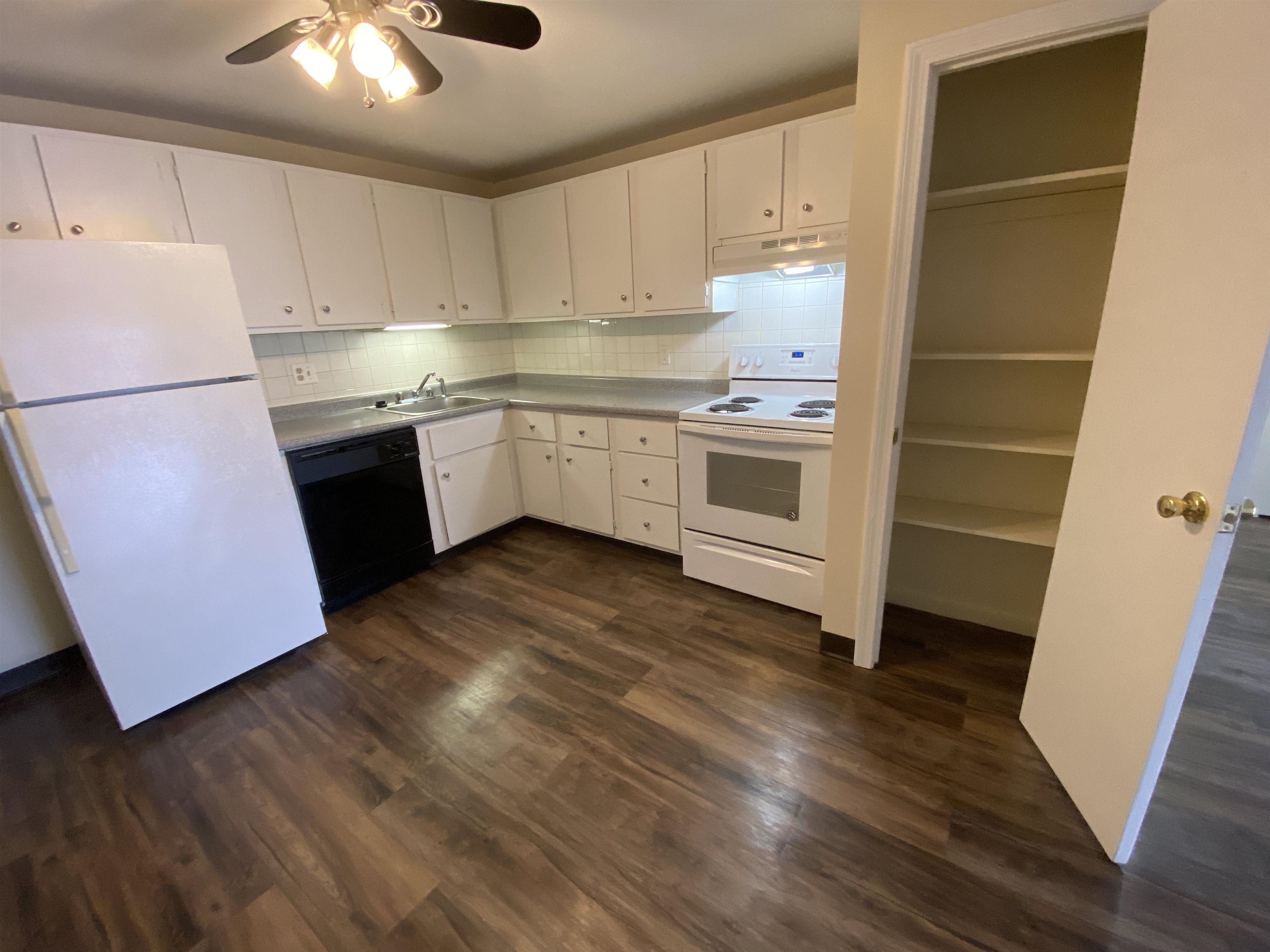 29 Capron Road, Unit 22 Milford, NH 03055 - Photo 11 of 39