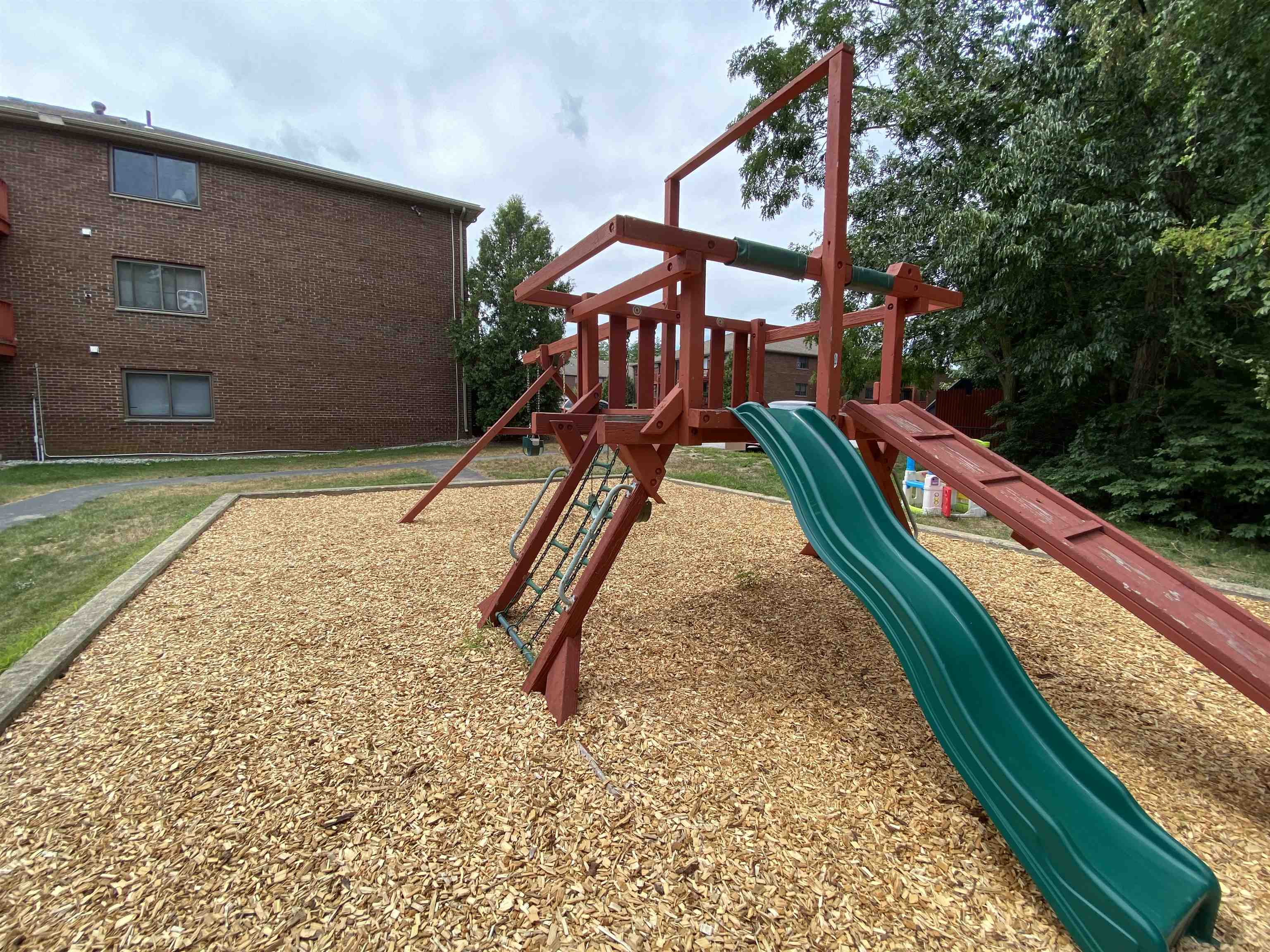 29 Capron Road, Unit 22 Milford, NH 03055 - Photo 32 of 39