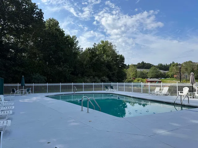 $2,074 | 29 Capron Road, Unit 22, Milford, NH 03055