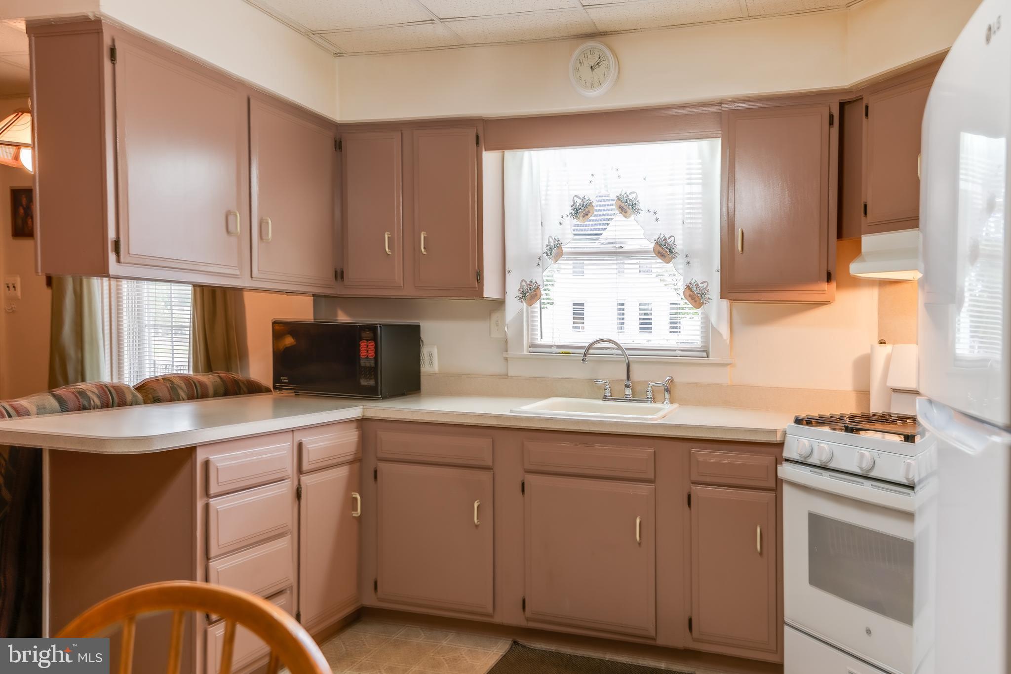 300 New Jersey Avenue Riverside, NJ 08075 - Photo 7 of 52 Kitchen