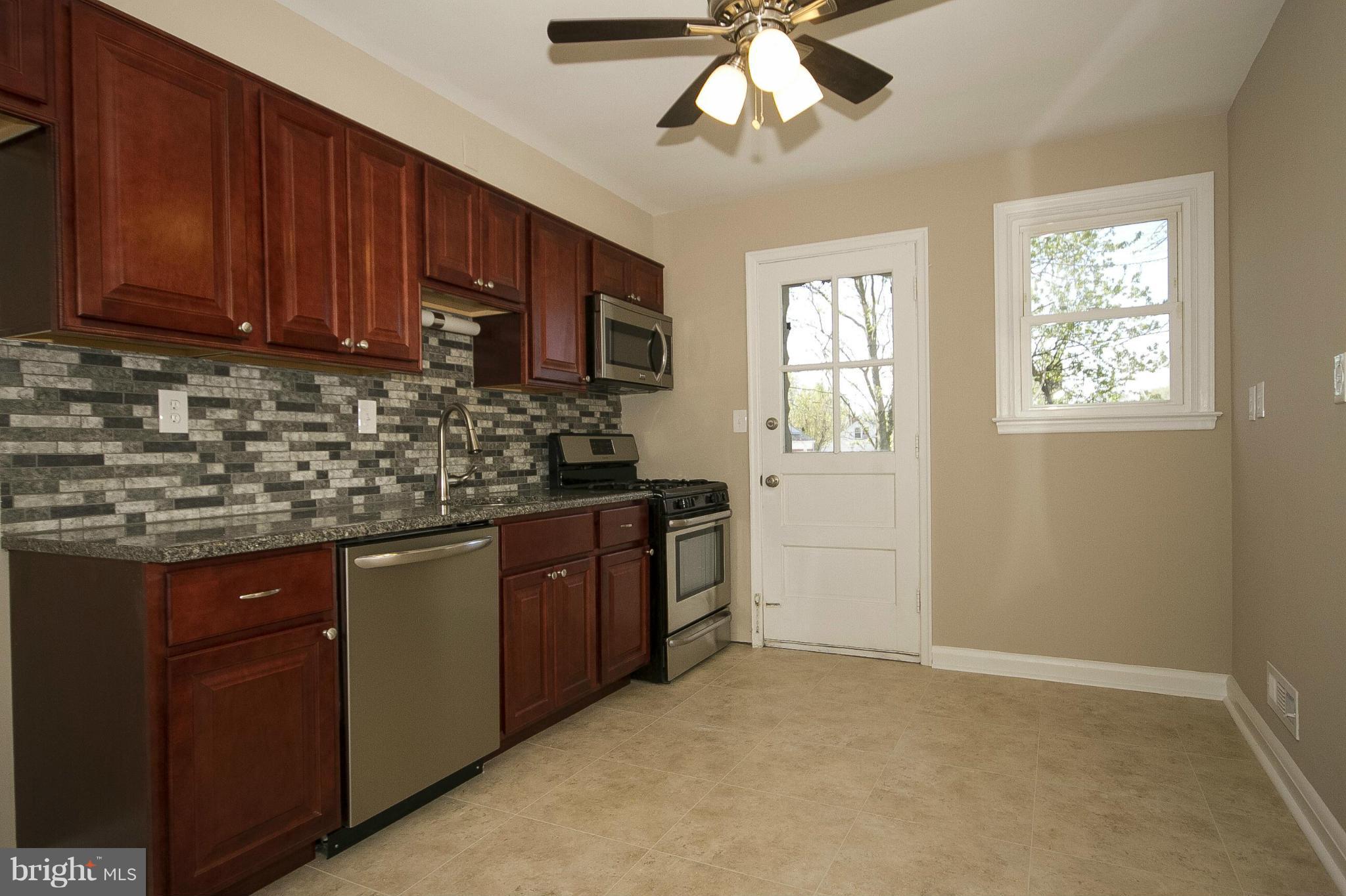 6907 Chambers Road Baltimore, MD 21234 - Photo 2 of 13 Kitchen