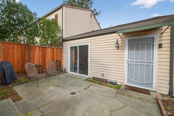 $415,000 | 1600 Yardley Street, Santa Rosa, CA 95403