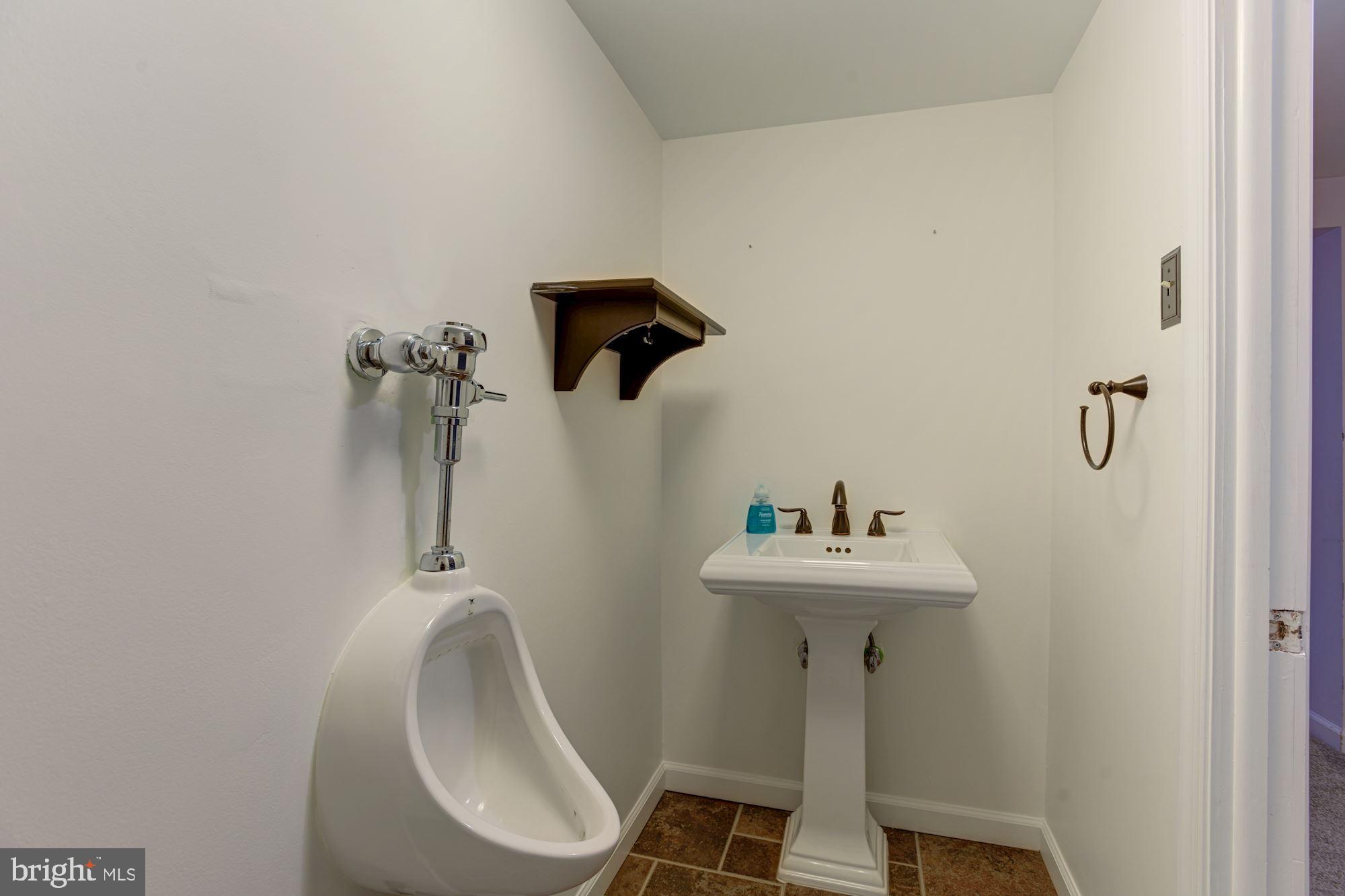 9203 Avondale Road Baltimore, MD 21234 - Photo 22 of 32 Powder Room