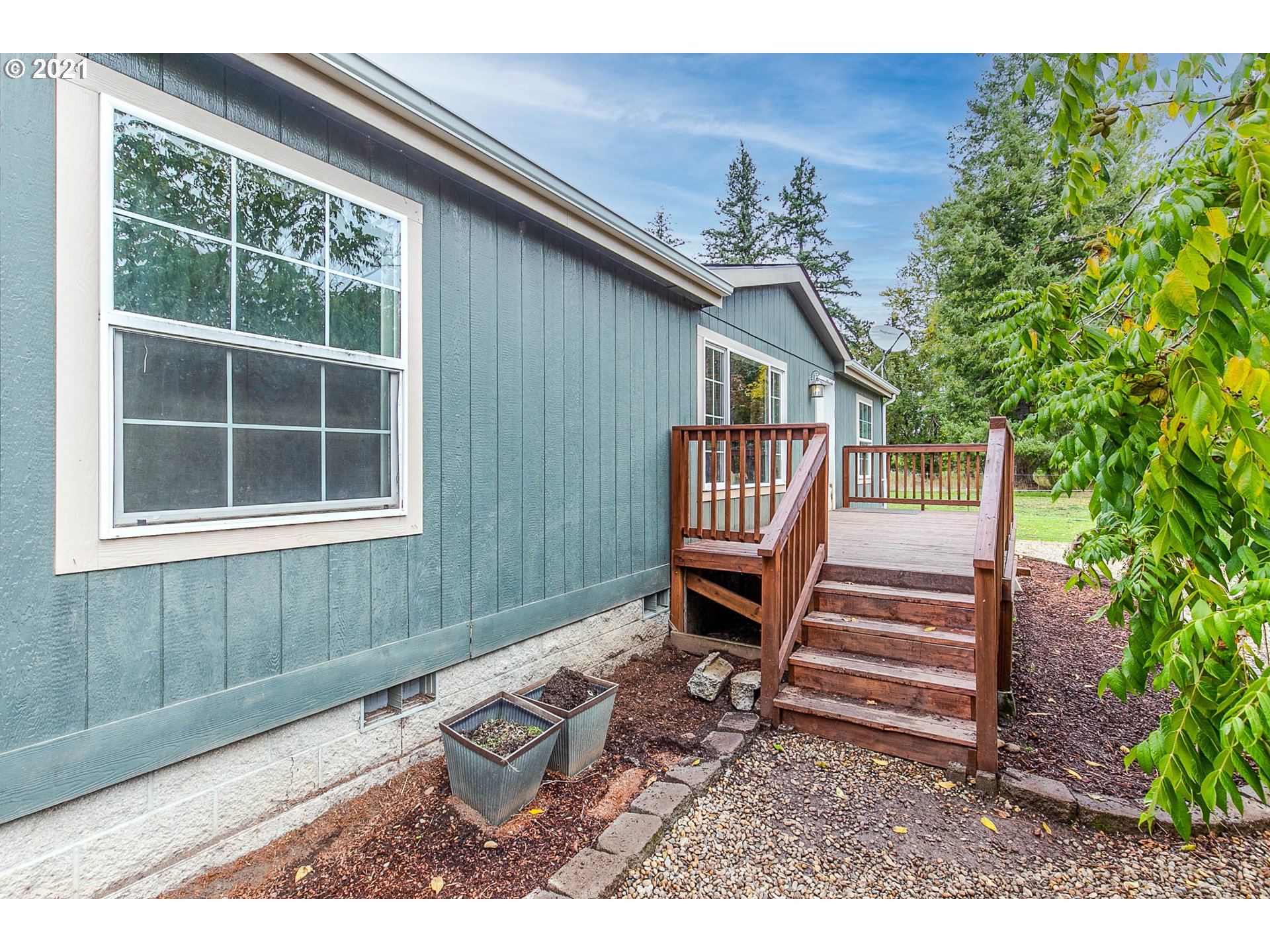 38075 Wheeler Road Dexter, OR 97431 - Photo 7 of 32 a view of outdoor space and deck