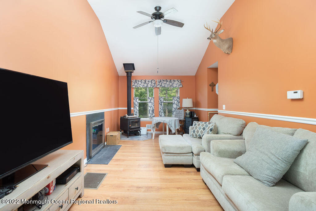 1409 Reed Road Cream Ridge, NJ 08514 - Photo 11 of 27 1409Reed-11