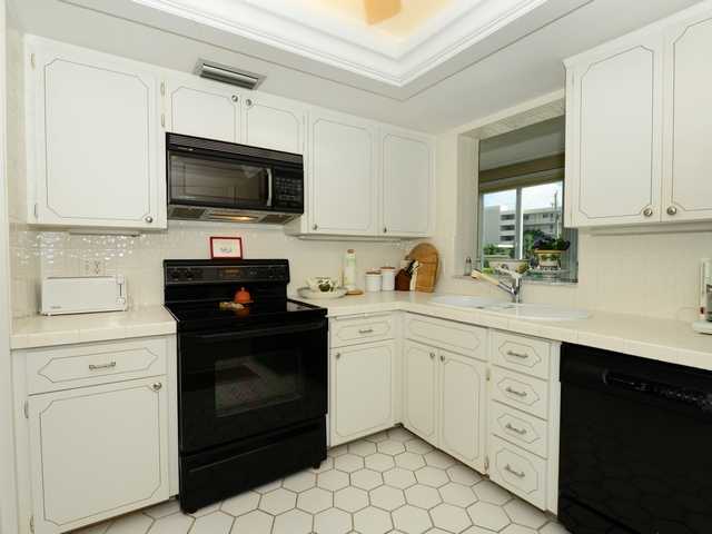 325 South Beach Road, Unit 203 Tequesta, FL 33469 - Photo 5 of 18 Additional Photo