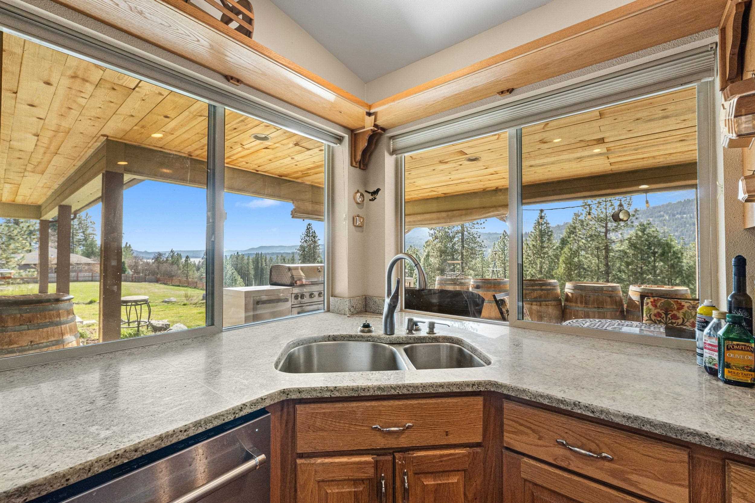 1344 Pine Crest Way Kettle Falls, WA 99141 - Photo 11 of 46