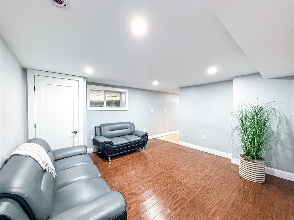 31 Jefferson Road Northborough, MA 01532 - Photo 33 of 42