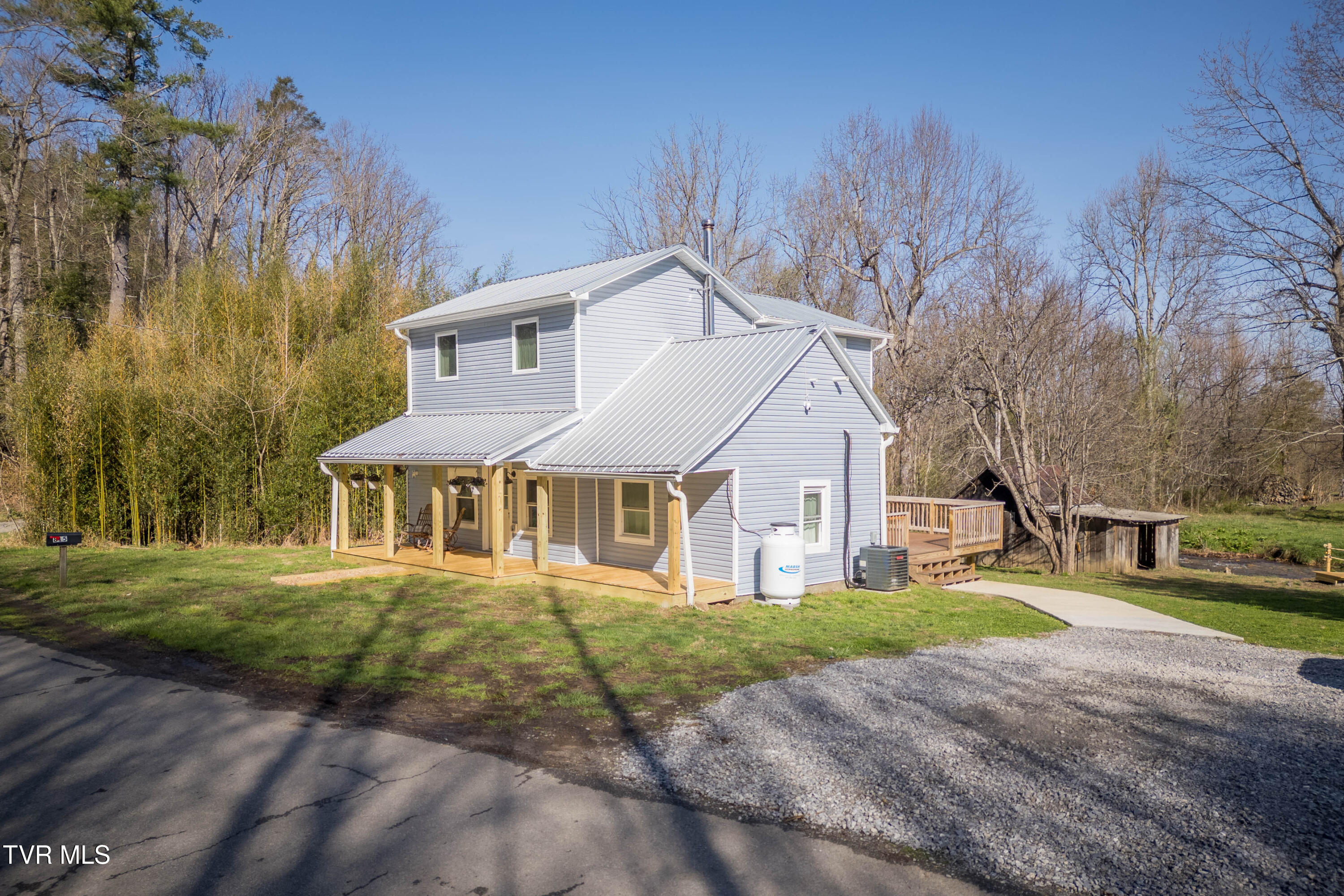 815 South Water Fork Road Greeneville, TN 37743 - Photo 2 of 38 DJI_0646-HDR