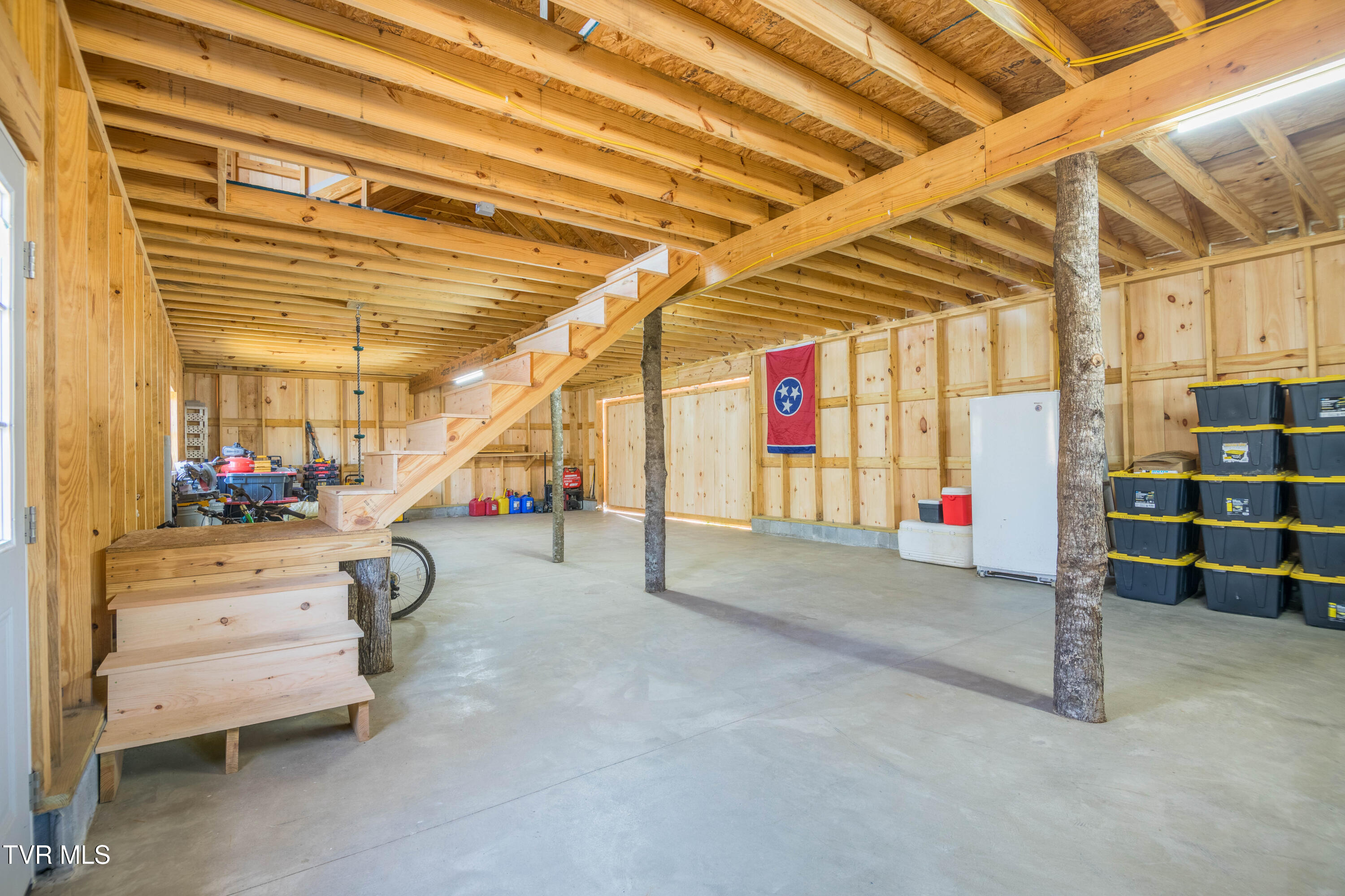 815 South Water Fork Road Greeneville, TN 37743 - Photo 26 of 38 087A9761-HDR