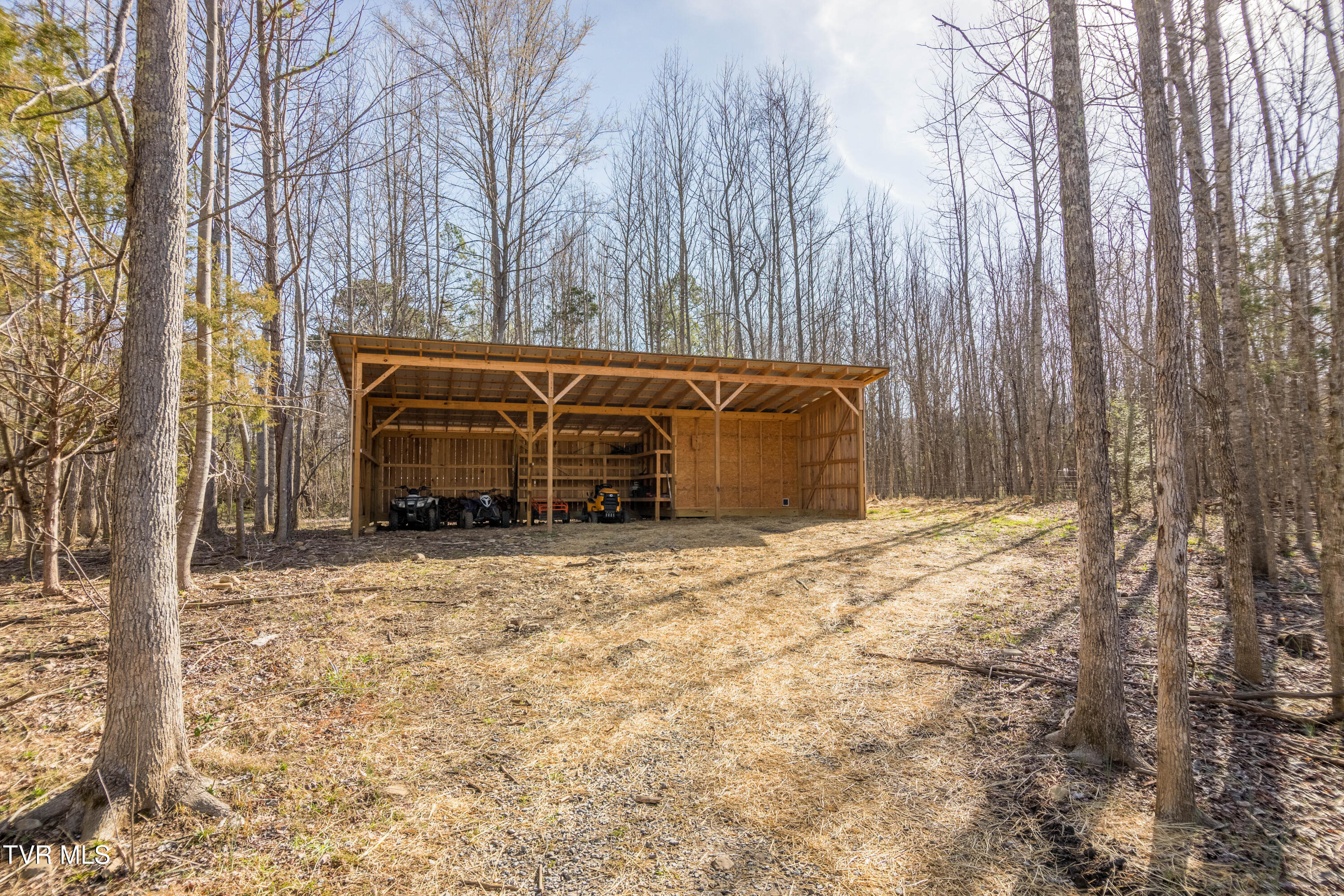 815 South Water Fork Road Greeneville, TN 37743 - Photo 30 of 38 087A9776-HDR