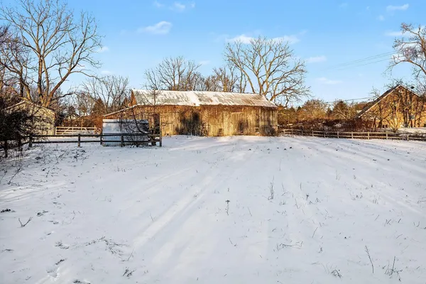 $725,000 | 5940 South 9th Street, Kalamazoo, MI 49009