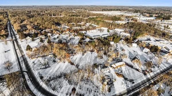 $725,000 | 5940 South 9th Street, Kalamazoo, MI 49009