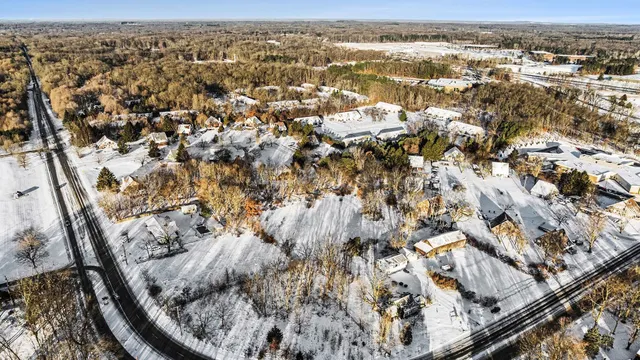 $725,000 | 5940 South 9th Street, Kalamazoo, MI 49009