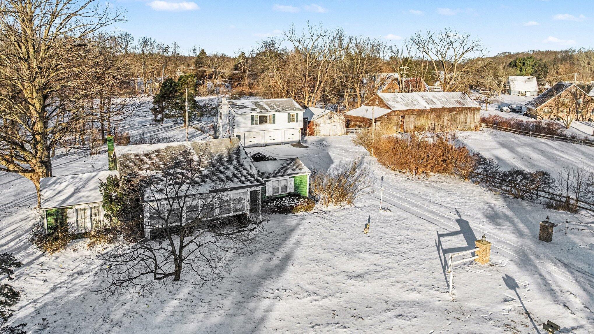 5940 South 9th Street Kalamazoo, MI 49009 - Photo 5 of 25 021_file_9056