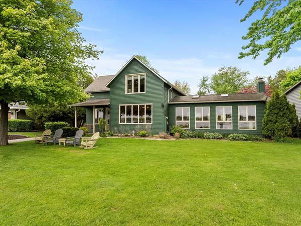 $1,100,000 | 1350 Memorial Drive, Sturgeon Bay, WI 54235