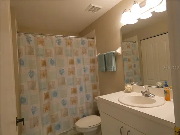 $5,000 | 8735 Olde Hickory Avenue, Unit 8101, Sarasota, FL 34238